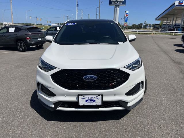 Certified 2022 Ford Edge ST w/ Equipment Group 401A AWD/4WD image 2