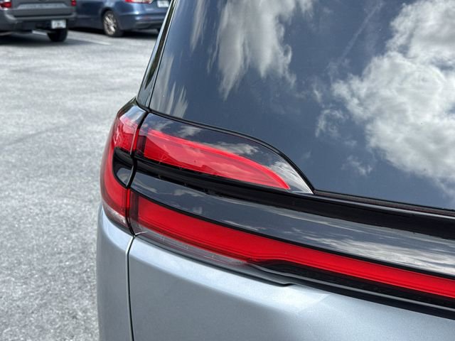 Used 2021 Chrysler Pacifica Touring-L w/ Premium & Safety Sphere Group image 18