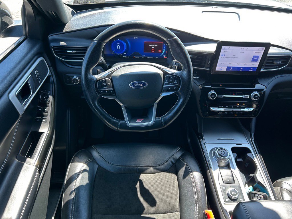 Certified 2022 Ford Explorer ST image 2