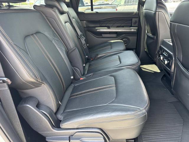 Certified 2022 Ford Expedition Max Platinum RWD image 11
