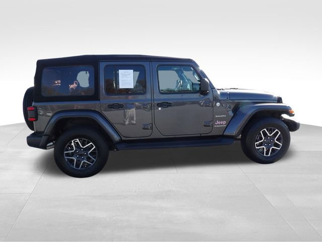 Used 2024 Jeep Wrangler Unlimited Sahara AWD/4WD image 11