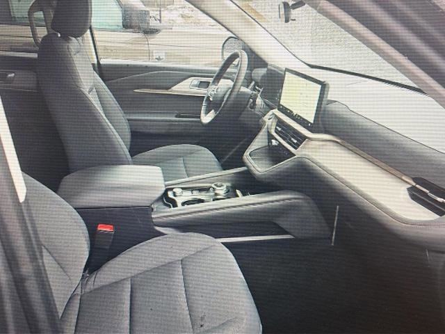 Certified 2025 Ford Explorer Active image 12