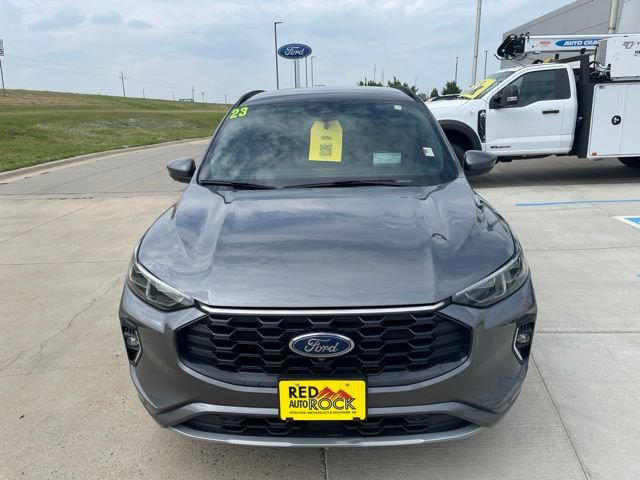 Certified 2023 Ford Escape ST-Line Elite w/ Premium Technology Package AWD/4WD image 9