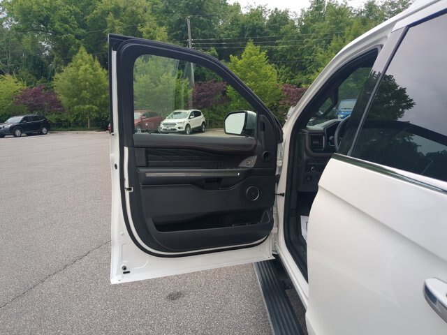 Certified 2023 Ford Expedition Platinum AWD/4WD image 13