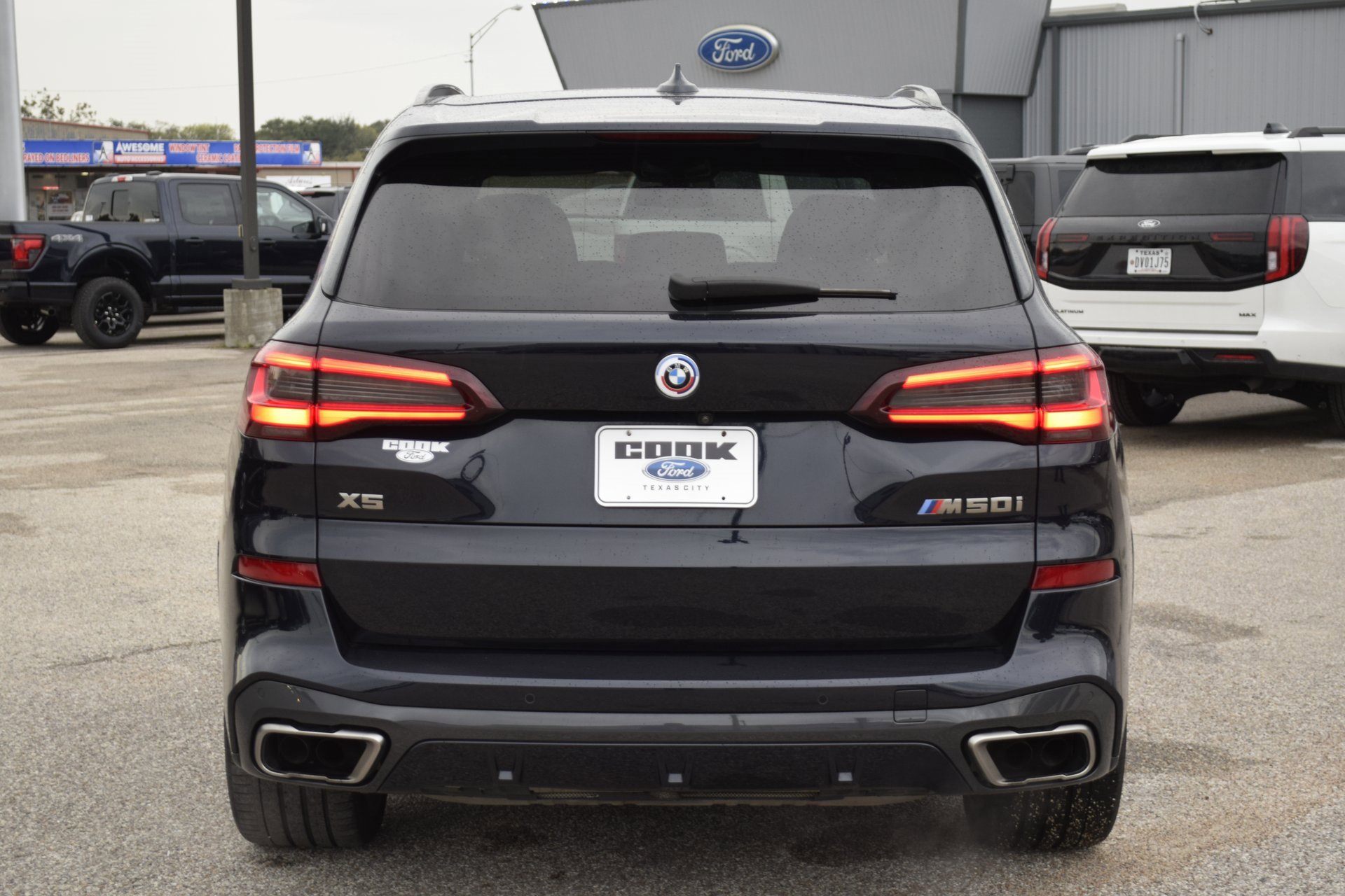 Used 2022 BMW X5 M50i w/ Executive Package image 10