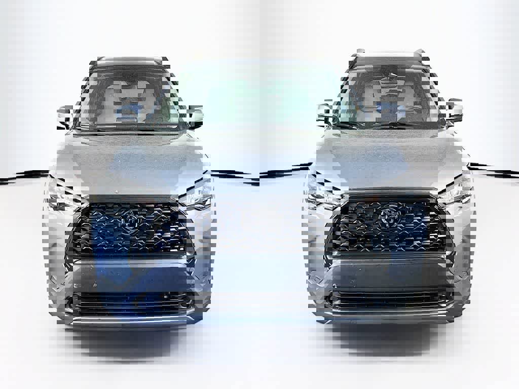 Used 2023 Toyota Corolla Cross LE image 8