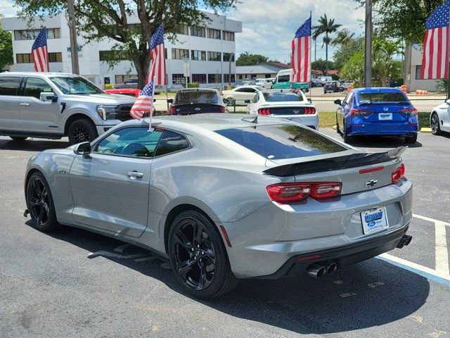 Used 2023 Chevrolet Camaro LT RWD image 4