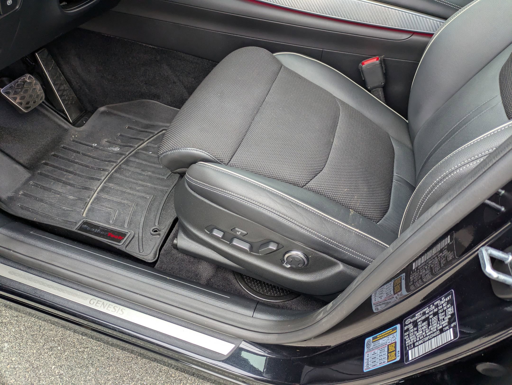 Used 2023 Genesis GV70 2.5T w/ Sport Prestige Package AWD/4WD image 13