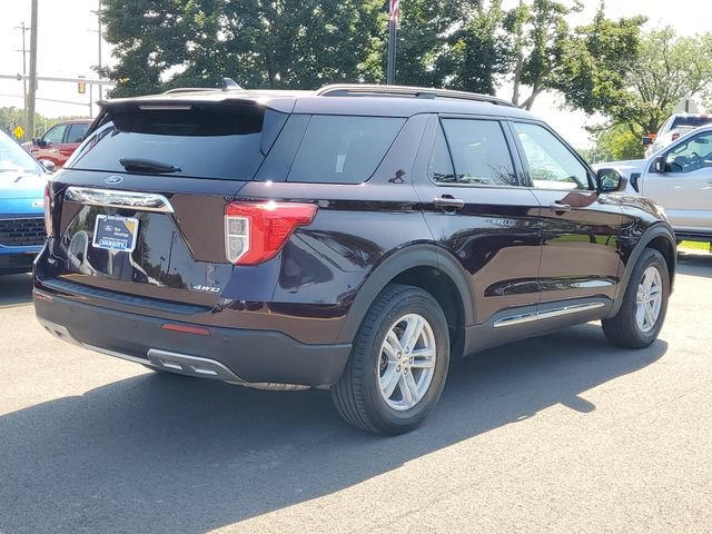 Certified 2023 Ford Explorer XLT w/ Equipment Group 202A AWD/4WD image 4