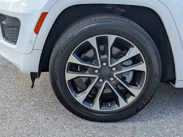 Used 2022 Jeep Grand Cherokee L Overland w/ Luxury Tech Group IV image 7