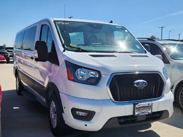 Certified 2025 Ford Transit 350 XLT RWD image 4
