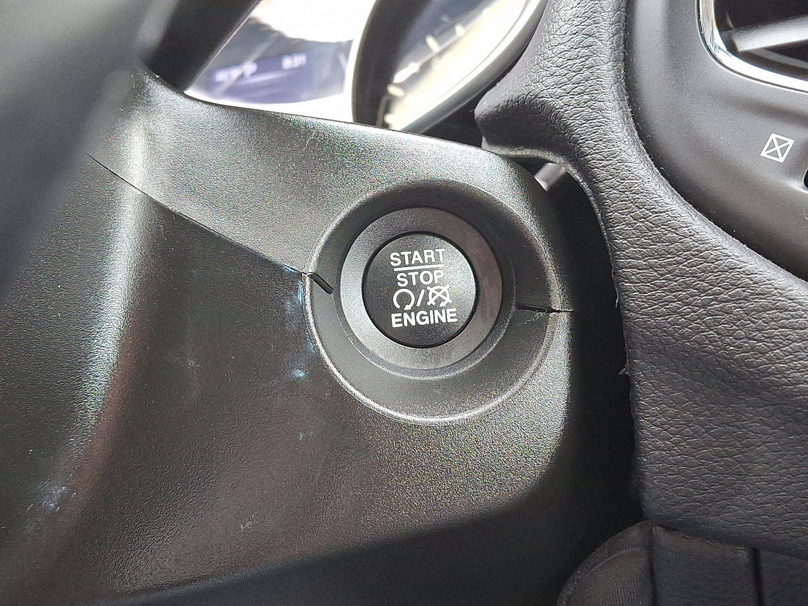 Used 2020 Jeep Compass Latitude image 26