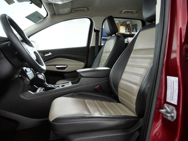 Certified 2019 Ford Escape SEL image 17