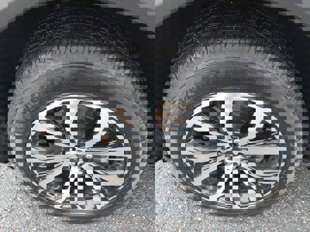 Certified 2023 Ford Explorer ST-Line w/ Class IV Trailer Tow Package image 14