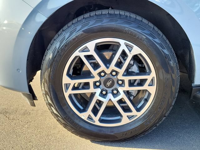 Certified 2025 Ford Expedition Active AWD/4WD image 27