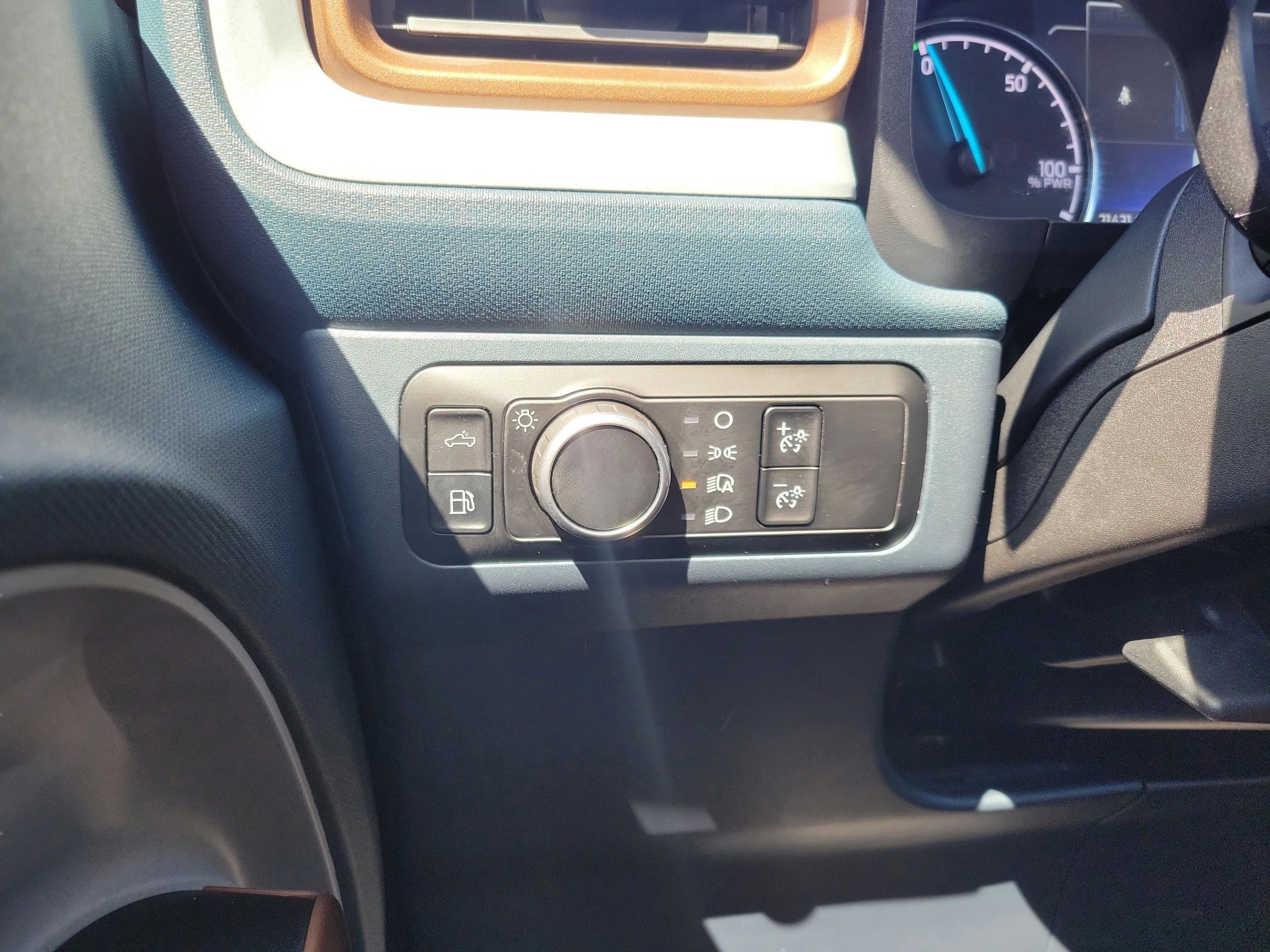 Certified 2024 Ford Maverick Lariat image 8