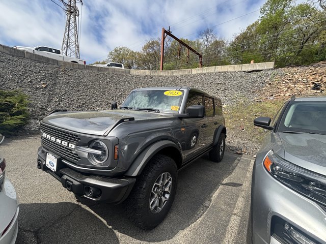 Certified 2025 Ford Bronco Badlands AWD/4WD image 2
