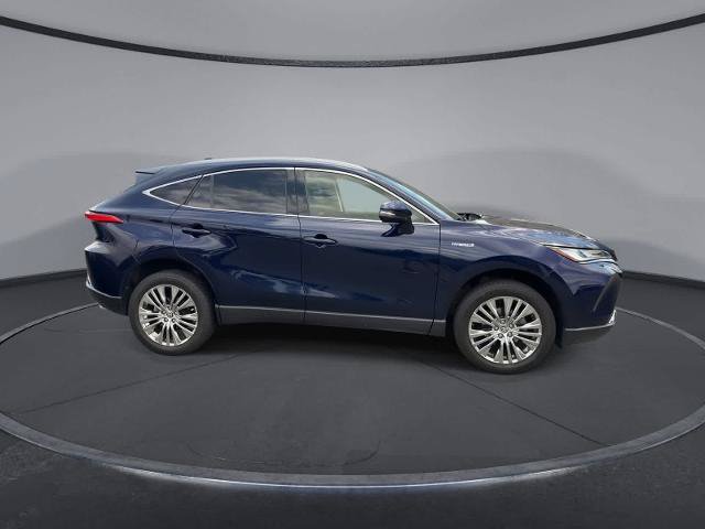 Used 2021 Toyota Venza XLE w/ Softex Package AWD/4WD image 9