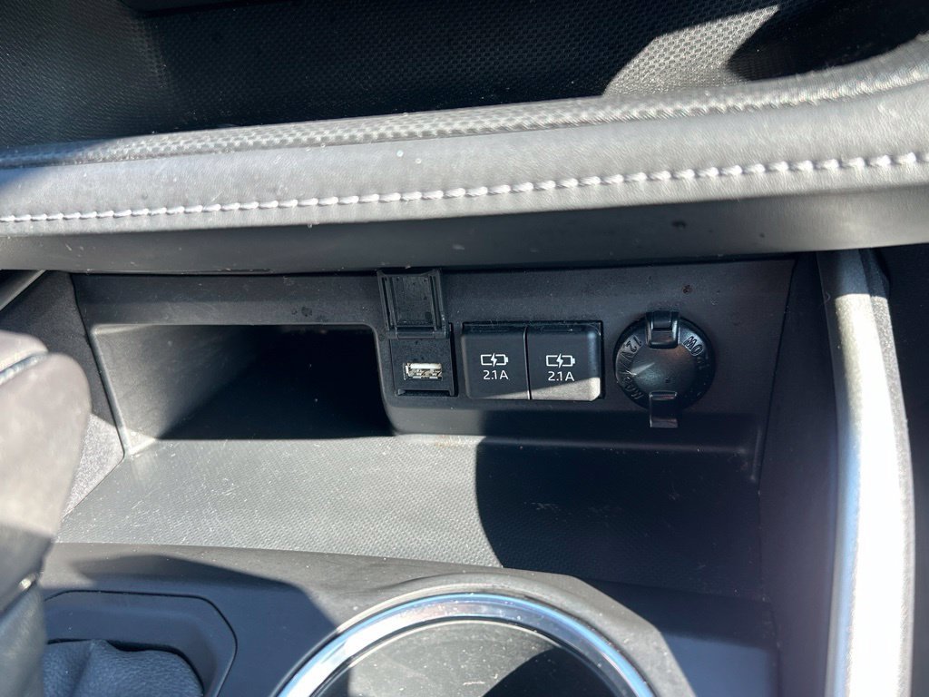 Used 2021 Toyota Highlander XSE AWD/4WD image 27