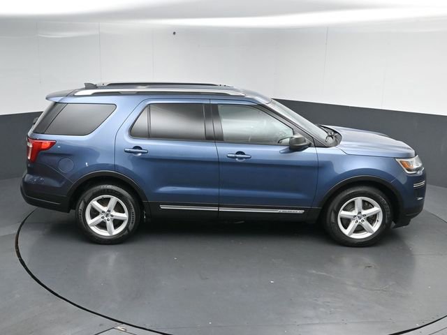 Certified 2018 Ford Explorer XLT FWD image 44