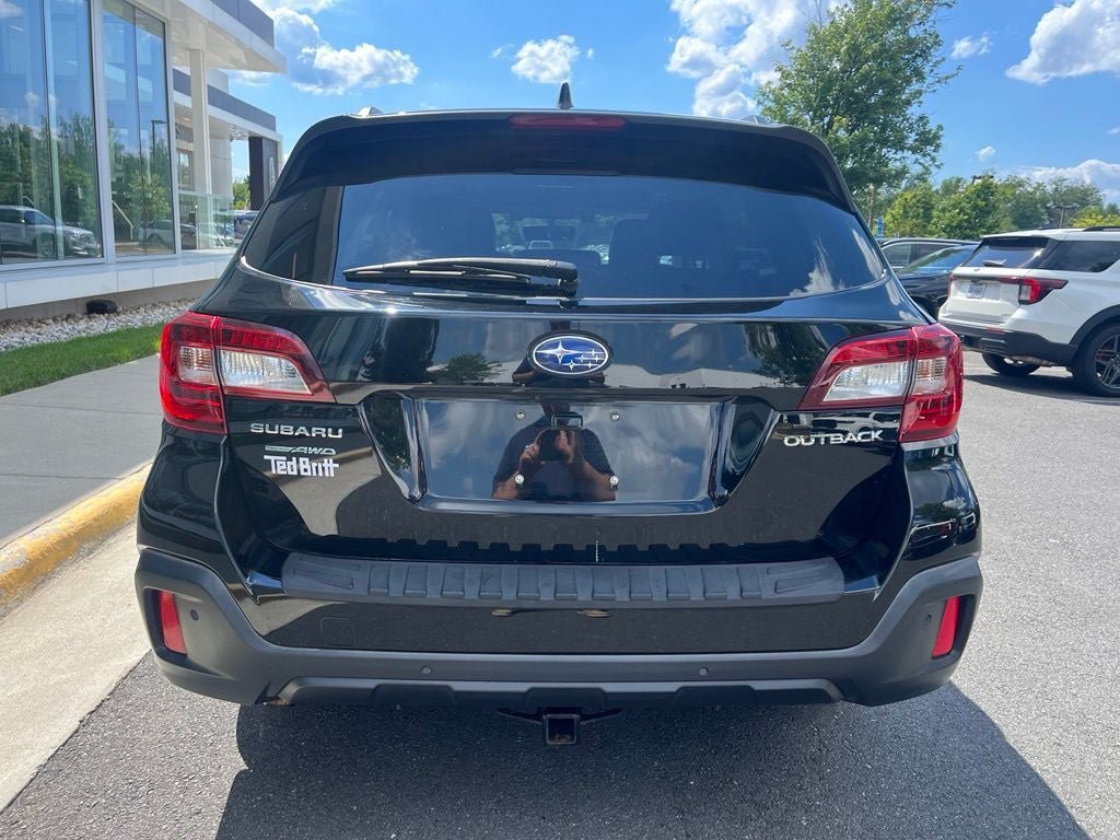 Used 2018 Subaru Outback 2.5i Touring AWD/4WD image 8