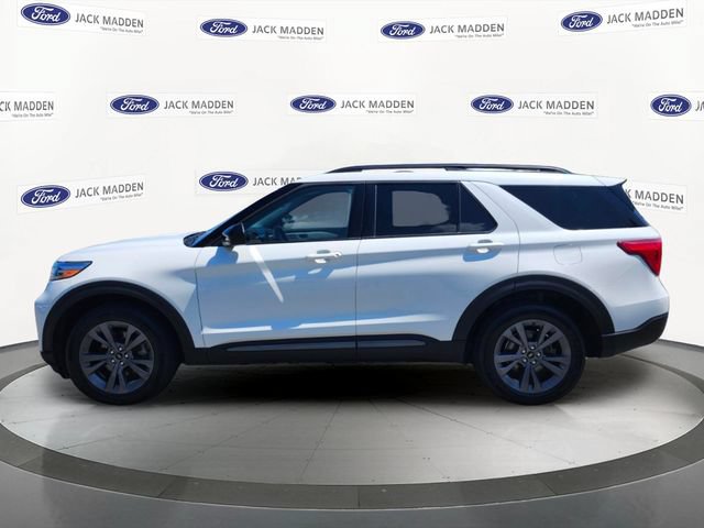 Certified 2023 Ford Explorer XLT w/ Equipment Group 202A AWD/4WD image 2