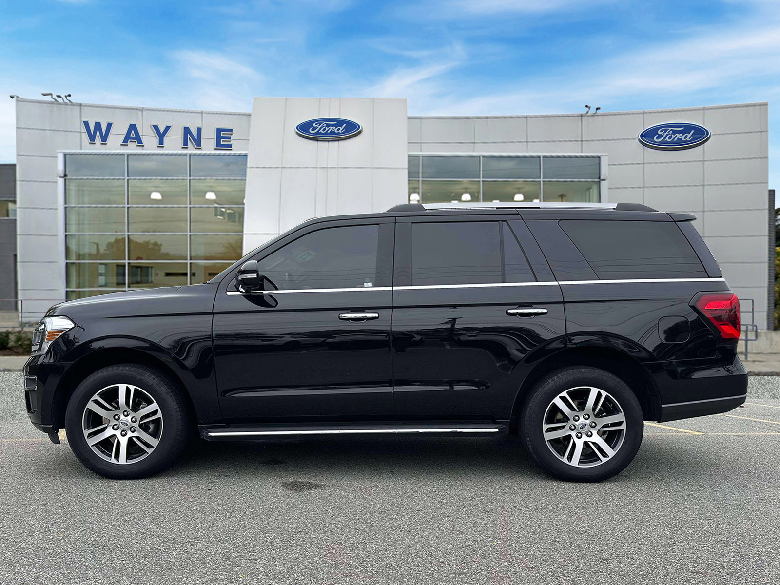 Certified 2023 Ford Expedition Limited image 2