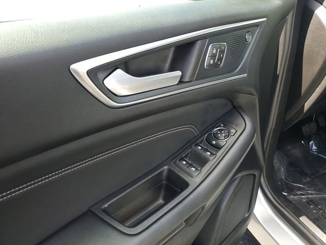 Certified 2024 Ford Edge Titanium AWD/4WD image 11