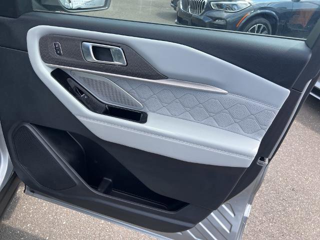 Certified 2025 Ford Explorer Platinum w/ Ultimate Package image 14