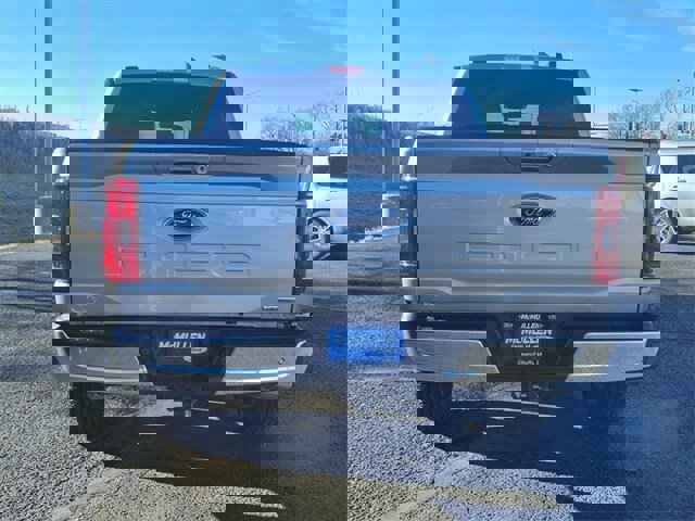 Certified 2022 Ford F150 XLT w/ Equipment Group 302A High image 3