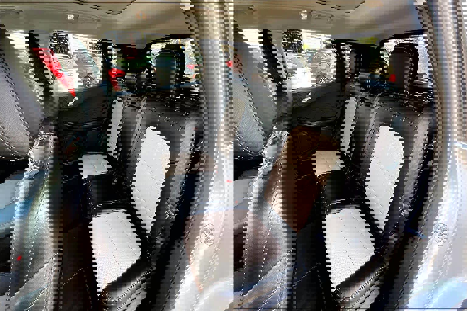 Certified 2022 Ford Escape Titanium w/ Titanium Elite Package image 23