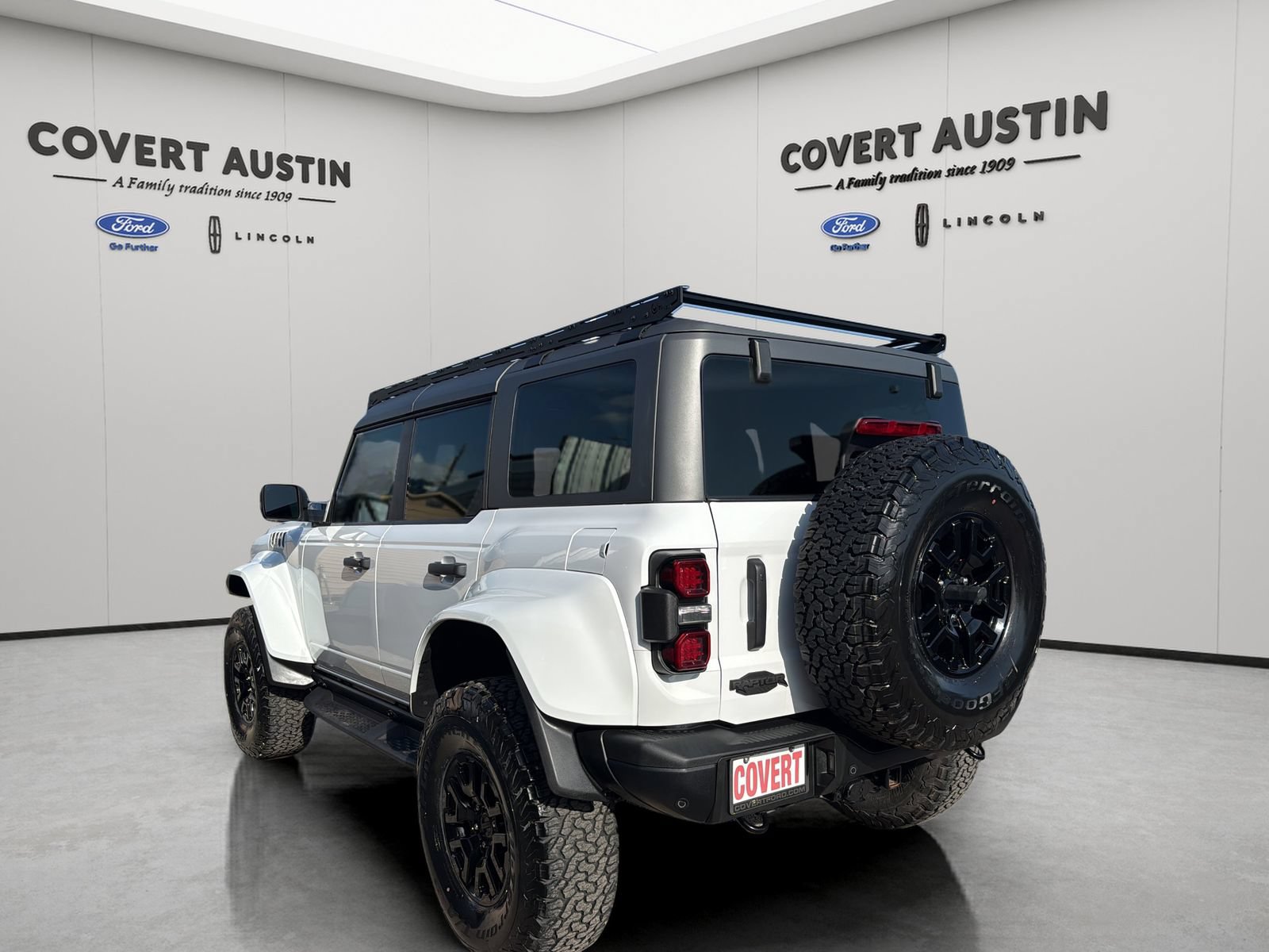 Certified 2024 Ford Bronco Raptor w/ Interior Carbon Fiber Pack 6 AWD/4WD image 4