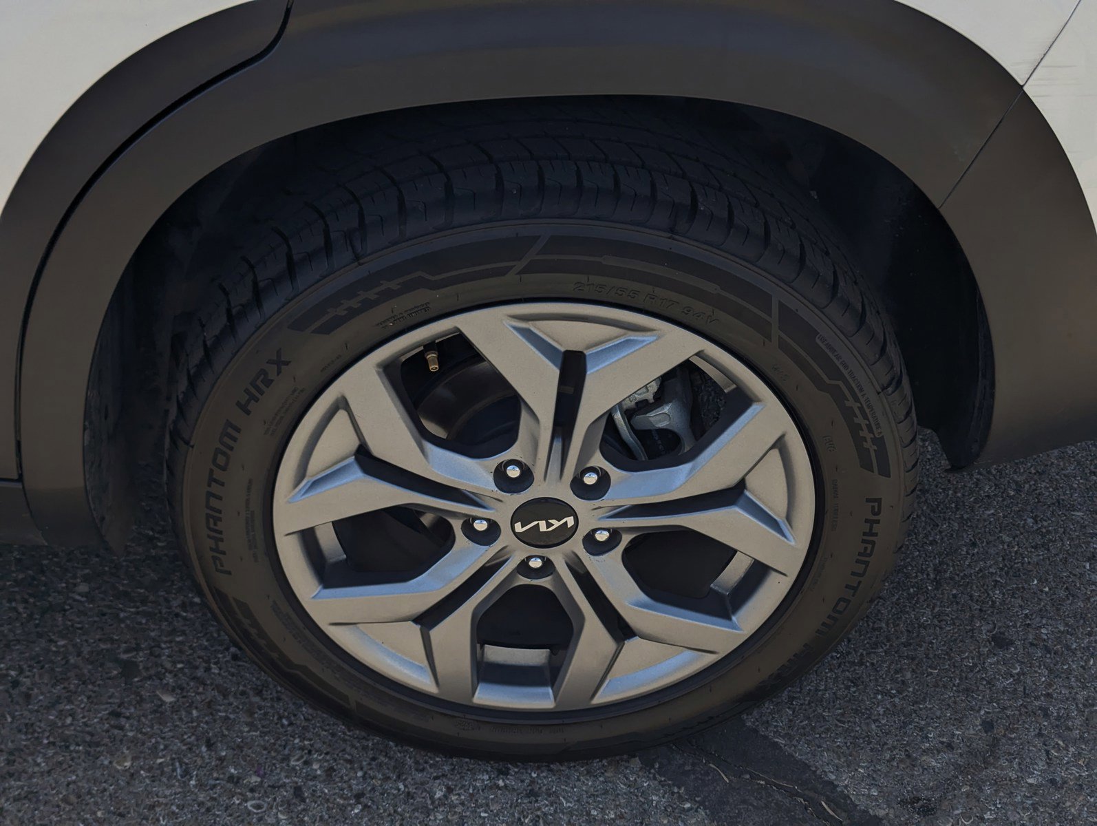 Used 2024 Kia Seltos S FWD image 7