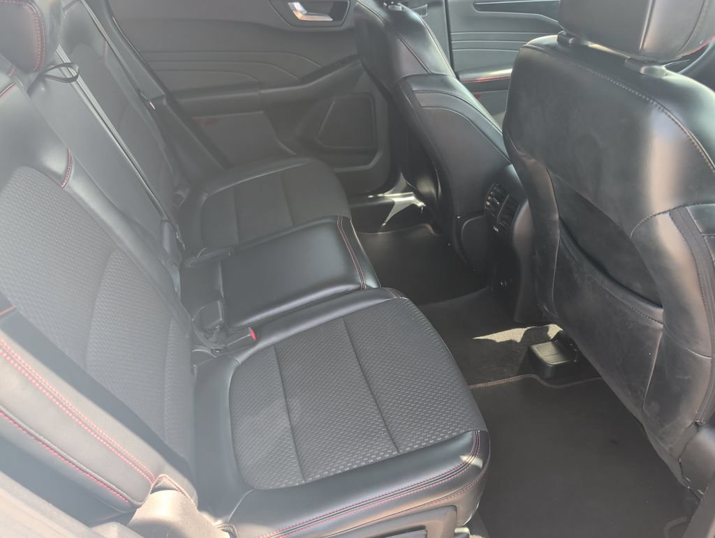 Certified 2023 Ford Escape ST-Line AWD/4WD image 12