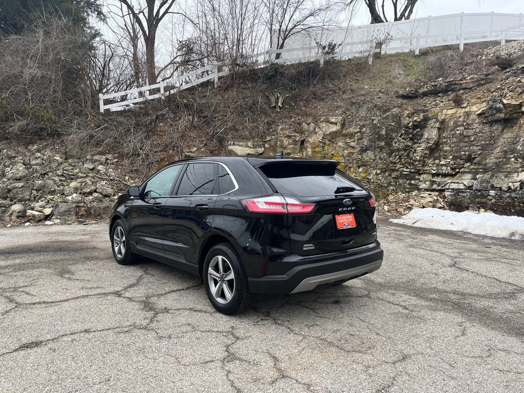 Certified 2022 Ford Edge SEL w/ Convenience Package image 3