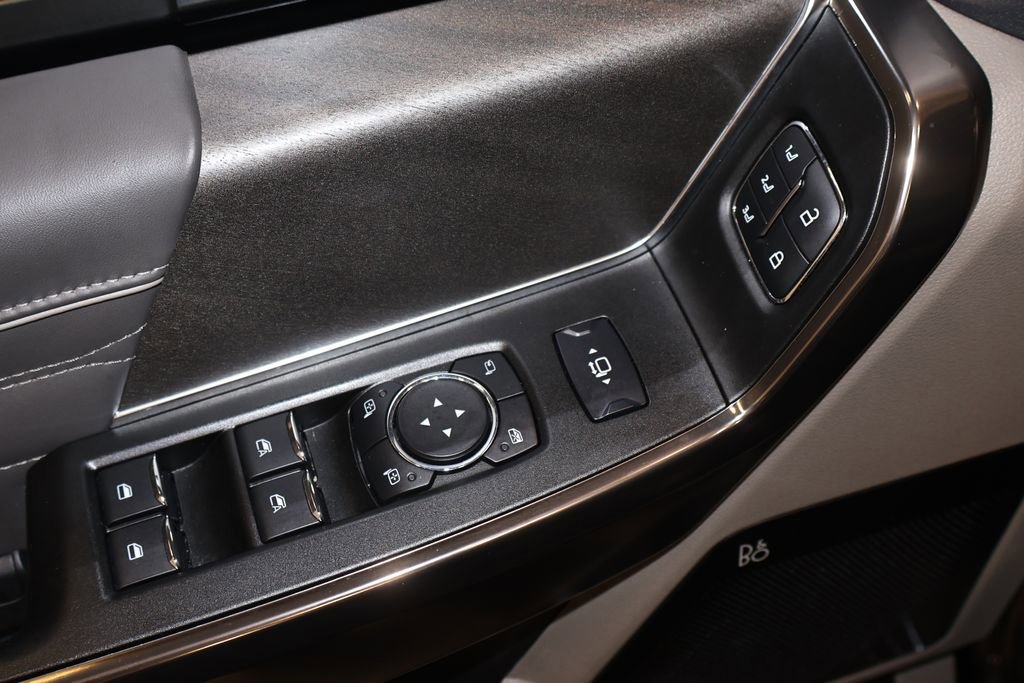 Certified 2025 Ford F350 Platinum w/ Platinum Plus Package image 15