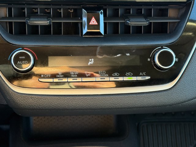 Used 2021 Toyota Corolla LE FWD image 4