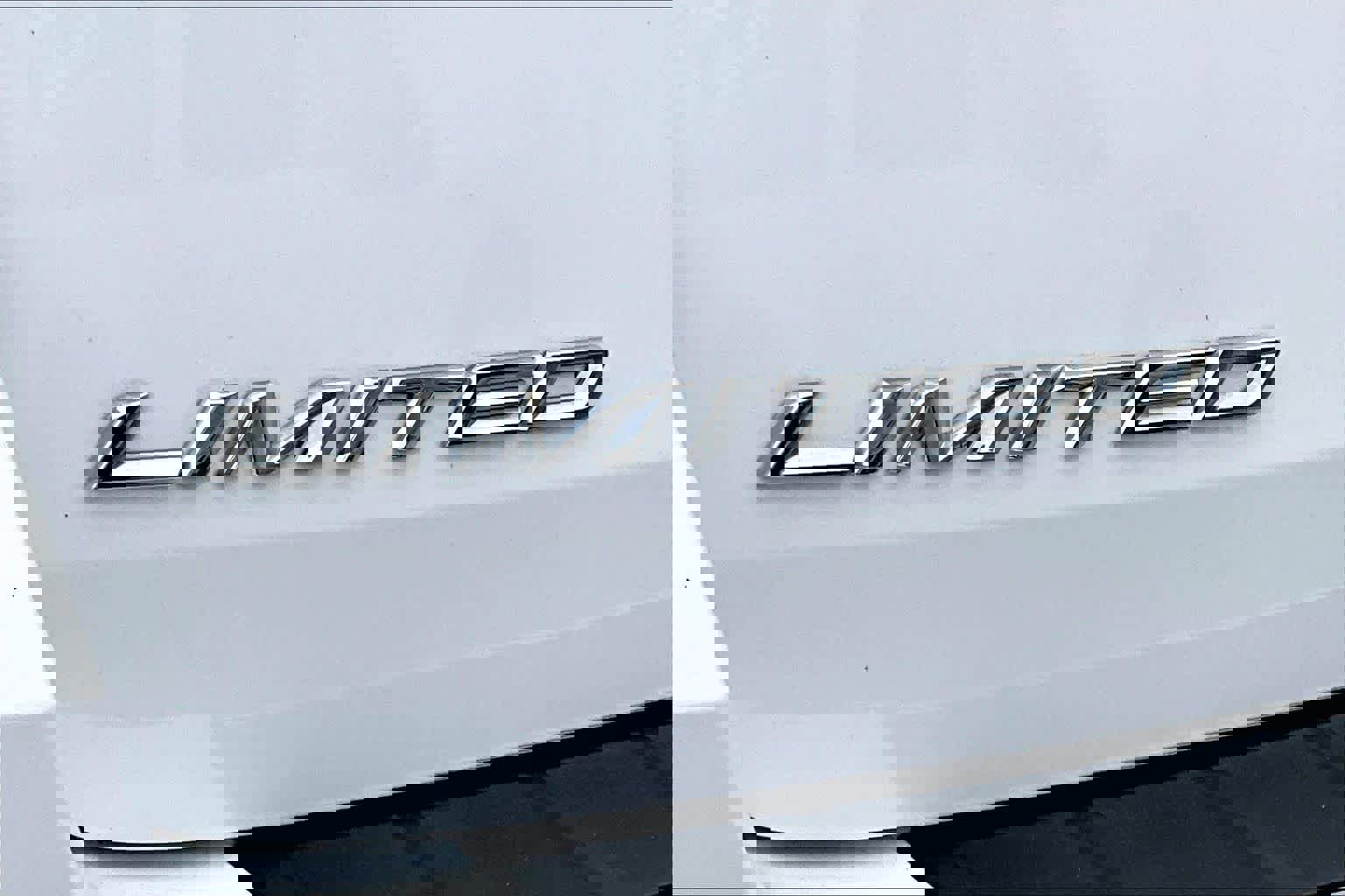 Certified 2023 Ford Explorer Limited w/ Limited Technology Package image 13