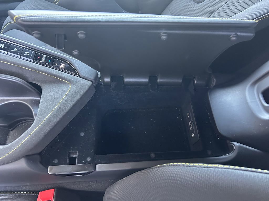 Used 2021 Chevrolet Corvette Stingray Premium Cpe w/ Z51 Performance Package image 29