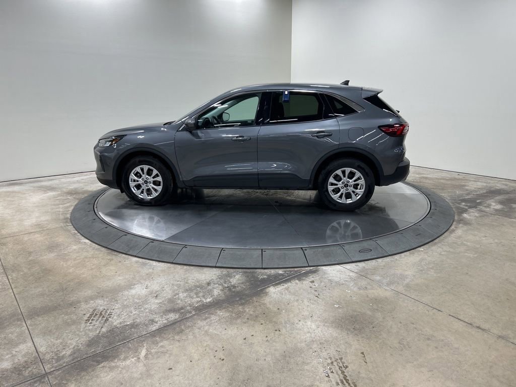 Certified 2023 Ford Escape Active w/ Tech Pack #2 image 2