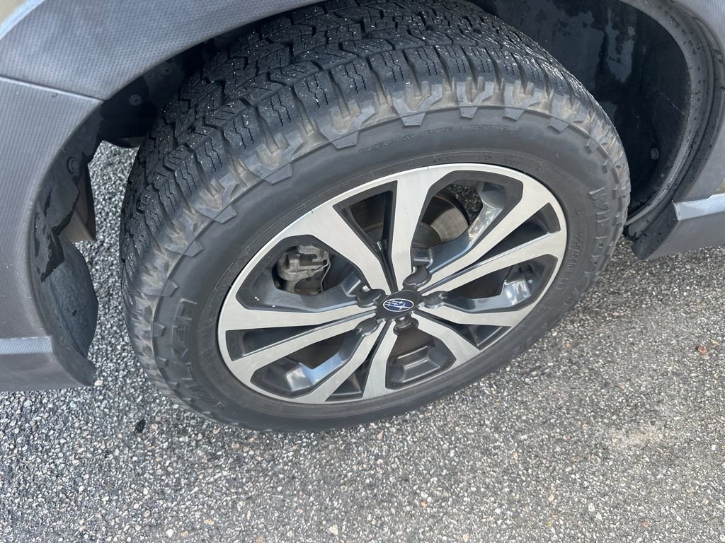 Used 2022 Subaru Forester Limited w/ Popular Package #3 image 11