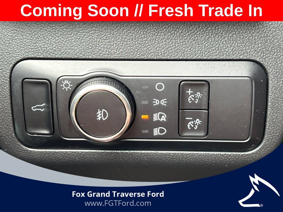Certified 2025 Ford Escape ST-Line Select AWD/4WD image 16