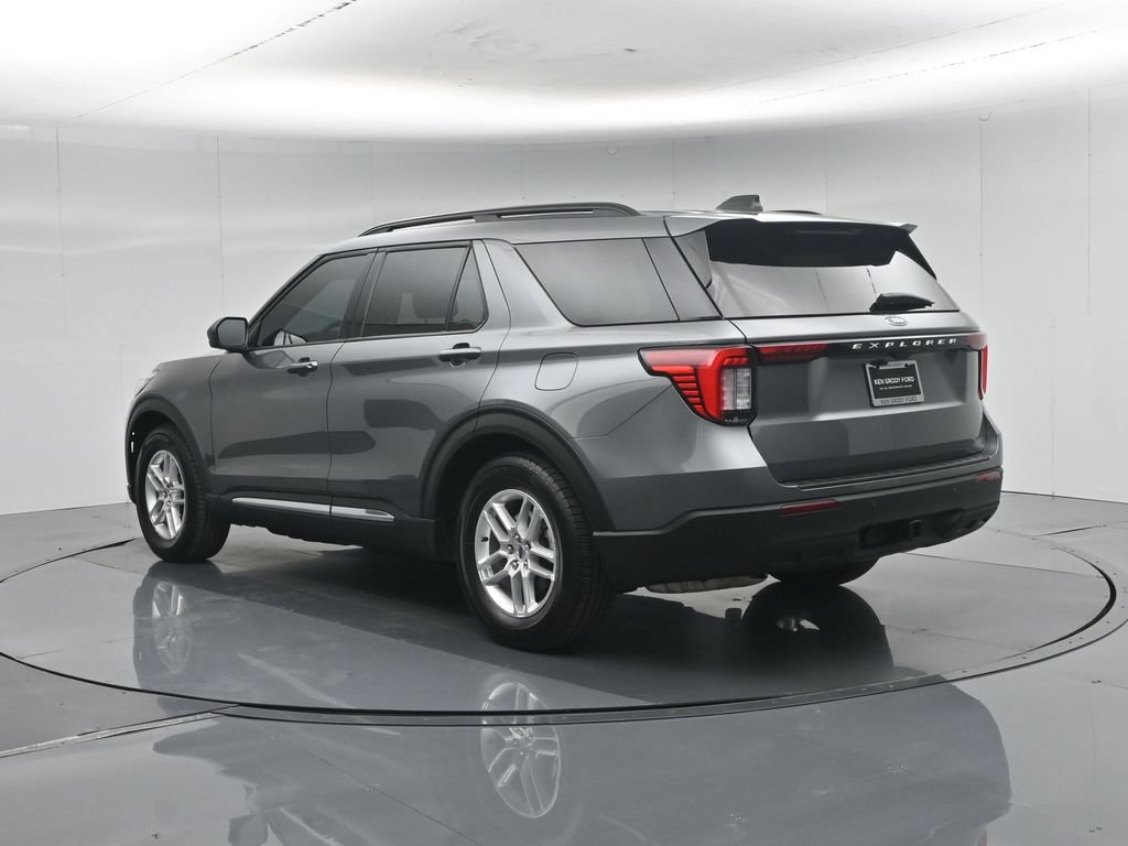 Certified 2025 Ford Explorer Active RWD image 28