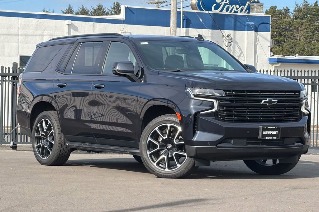 Used 2022 Chevrolet Tahoe RST w/ Luxury Package AWD/4WD image 1