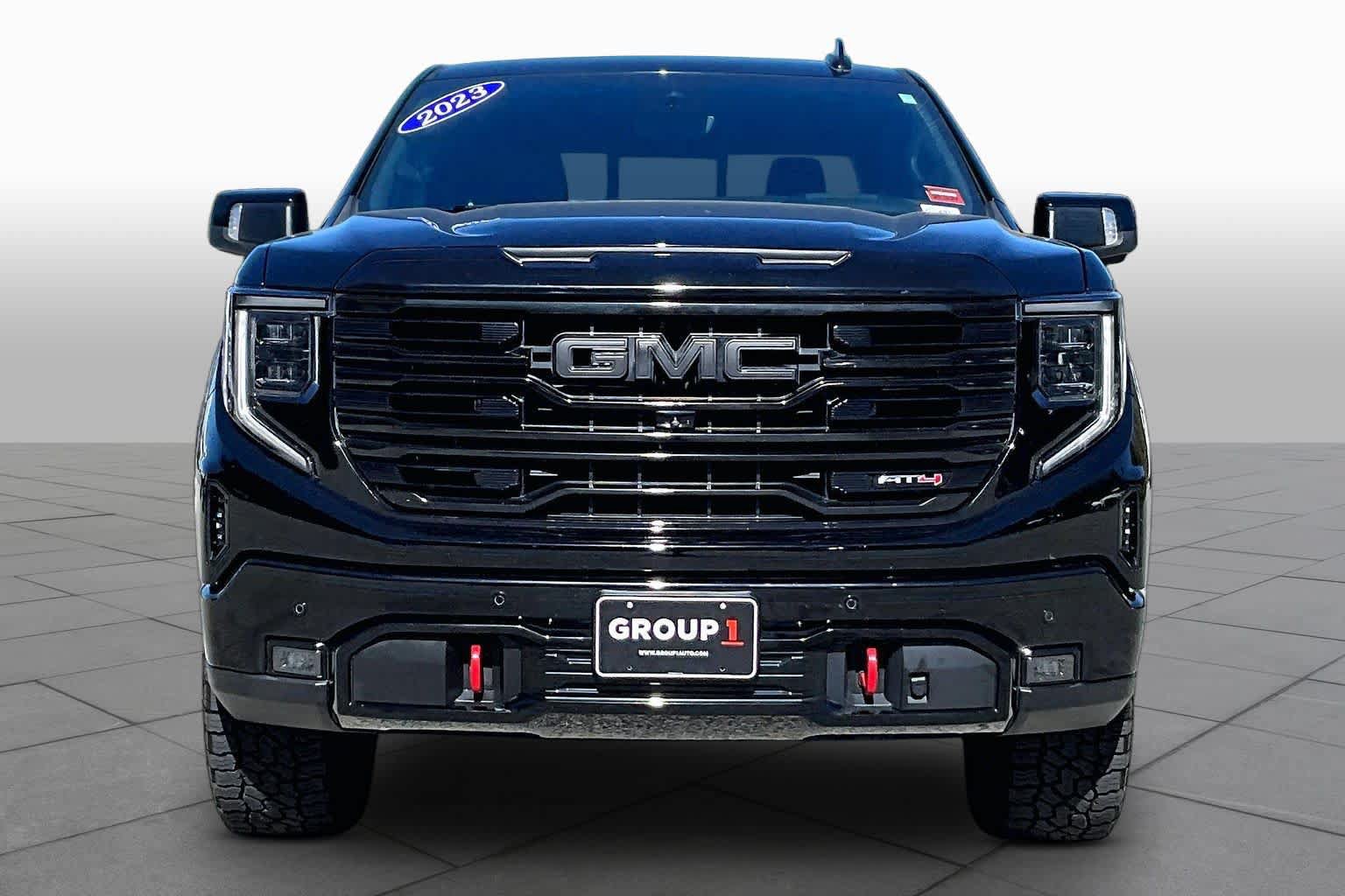 Used 2023 GMC Sierra 1500 AT4 w/ AT4 Premium Package AWD/4WD image 4
