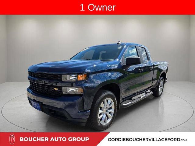 Used 2020 Chevrolet Silverado 1500 Custom w/ Custom Value Package AWD/4WD image 3