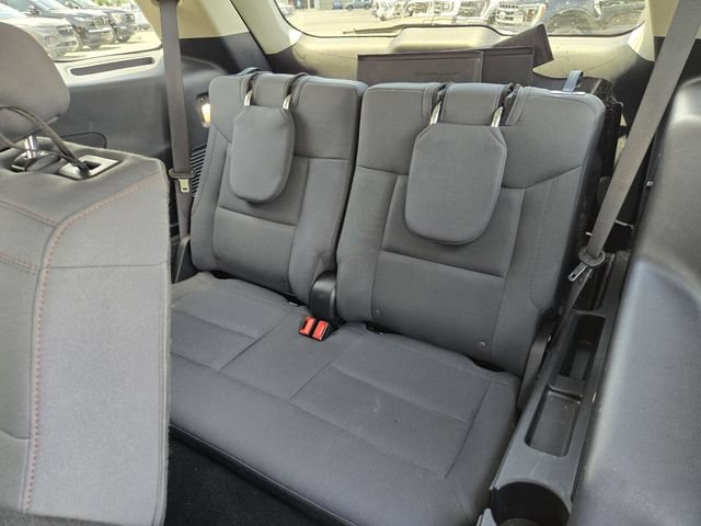 Certified 2025 Ford Explorer Active AWD/4WD image 12