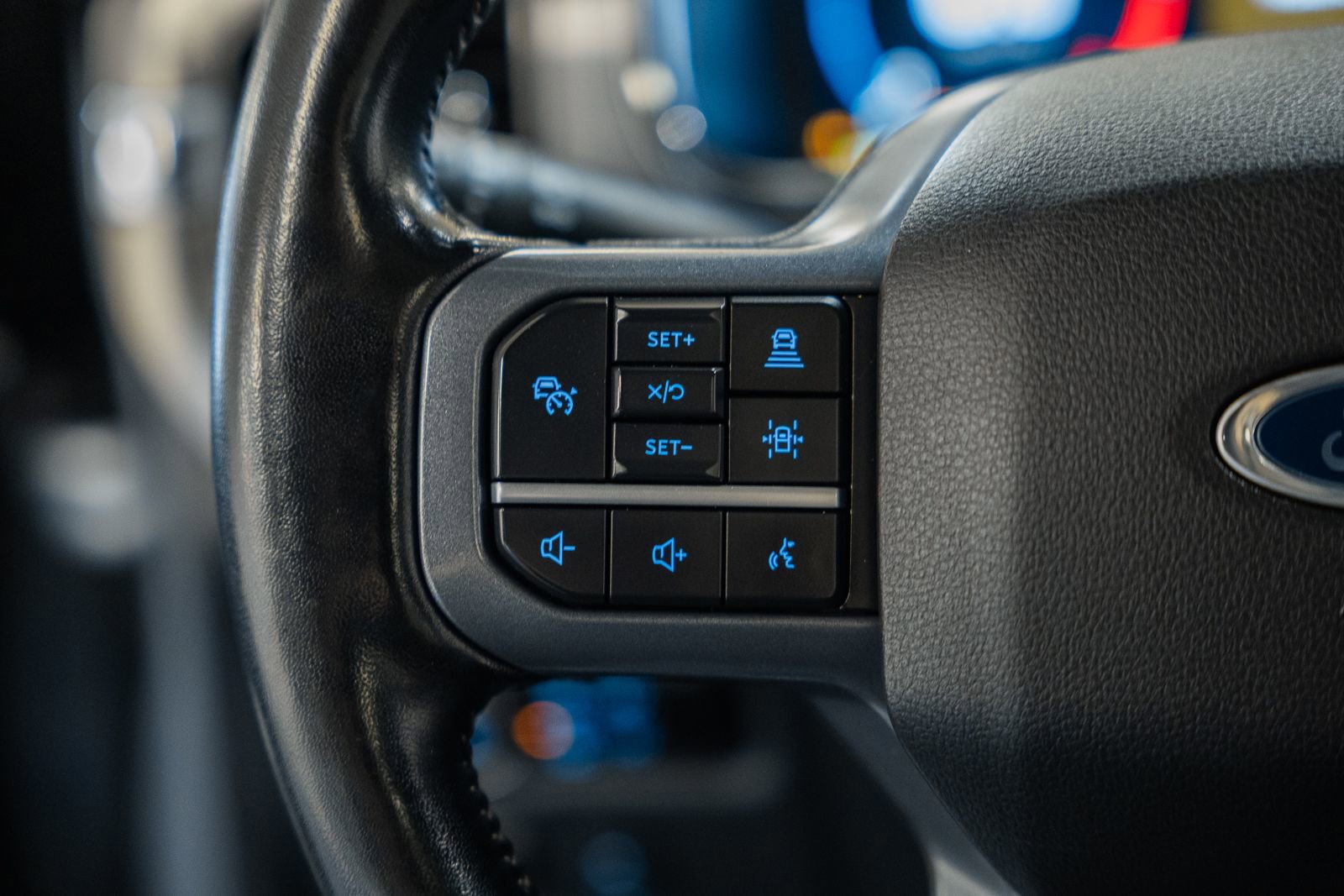 Certified 2023 Ford F150 Lariat w/ Equipment Group 502A High image 37