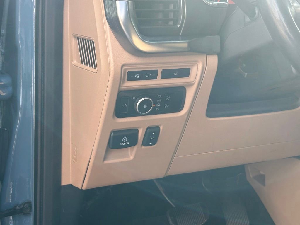 Certified 2023 Ford F150 Lariat w/ Trailer Tow Package AWD/4WD image 36