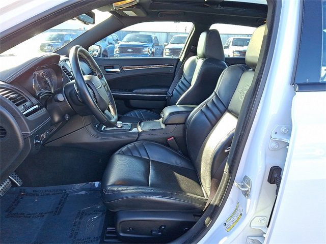 Used 2023 Chrysler 300 C image 13